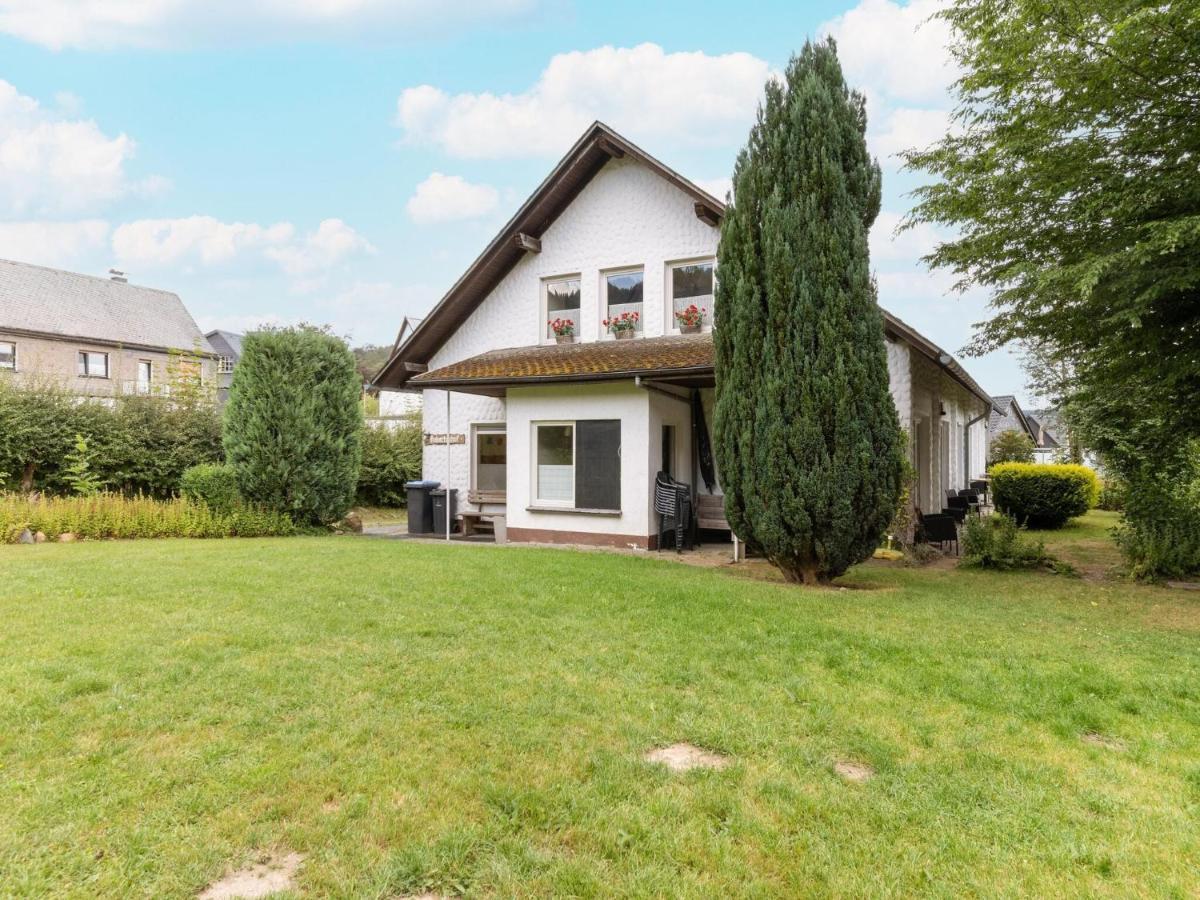 Cosy Holiday Home With Terrace In Winterberg Bagian luar foto